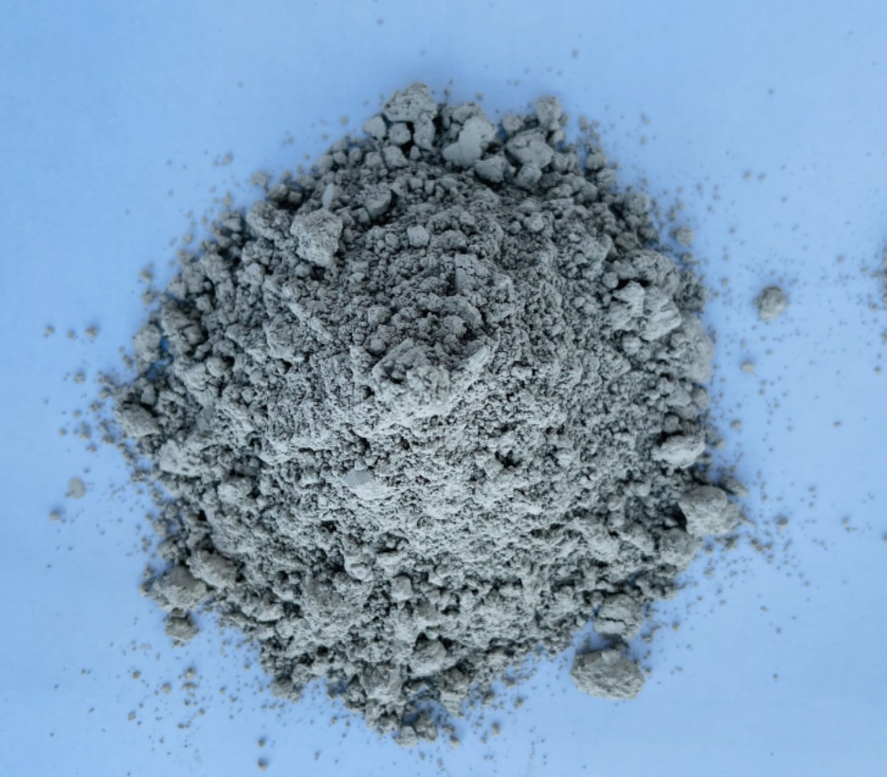 使用綠碳化硅微粉加工時(shí)的注意事項(xiàng)及安全措施